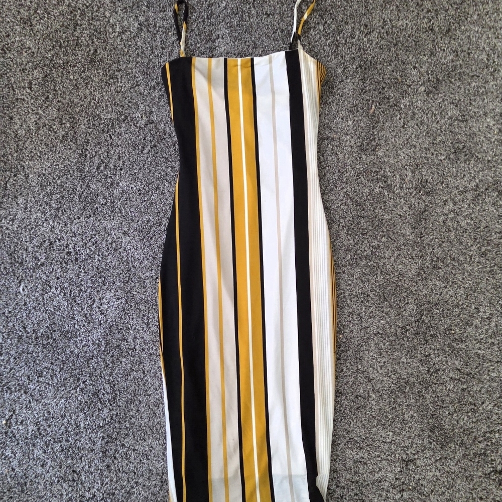 “Fitted Striped Midi Dress Yellow Black | Chic Night Out Minimal”
